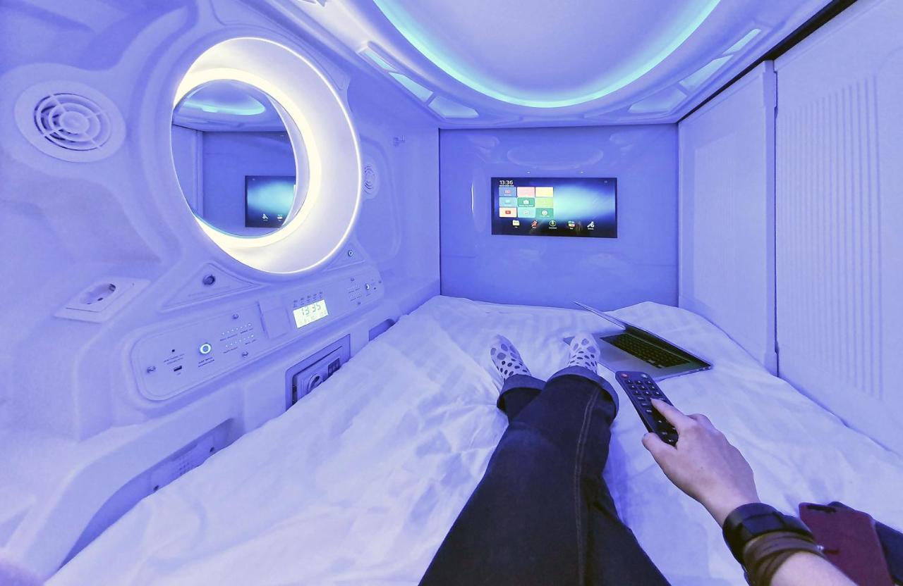 Capsule Hostels Tallinn Exteriör bild