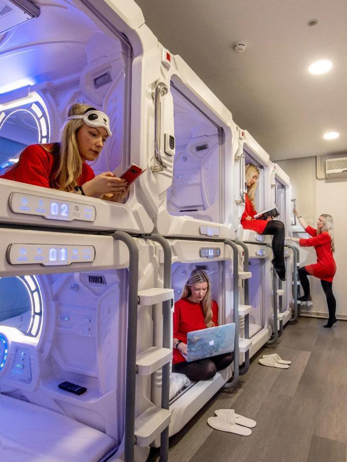 Capsule Hostels Tallinn Exteriör bild