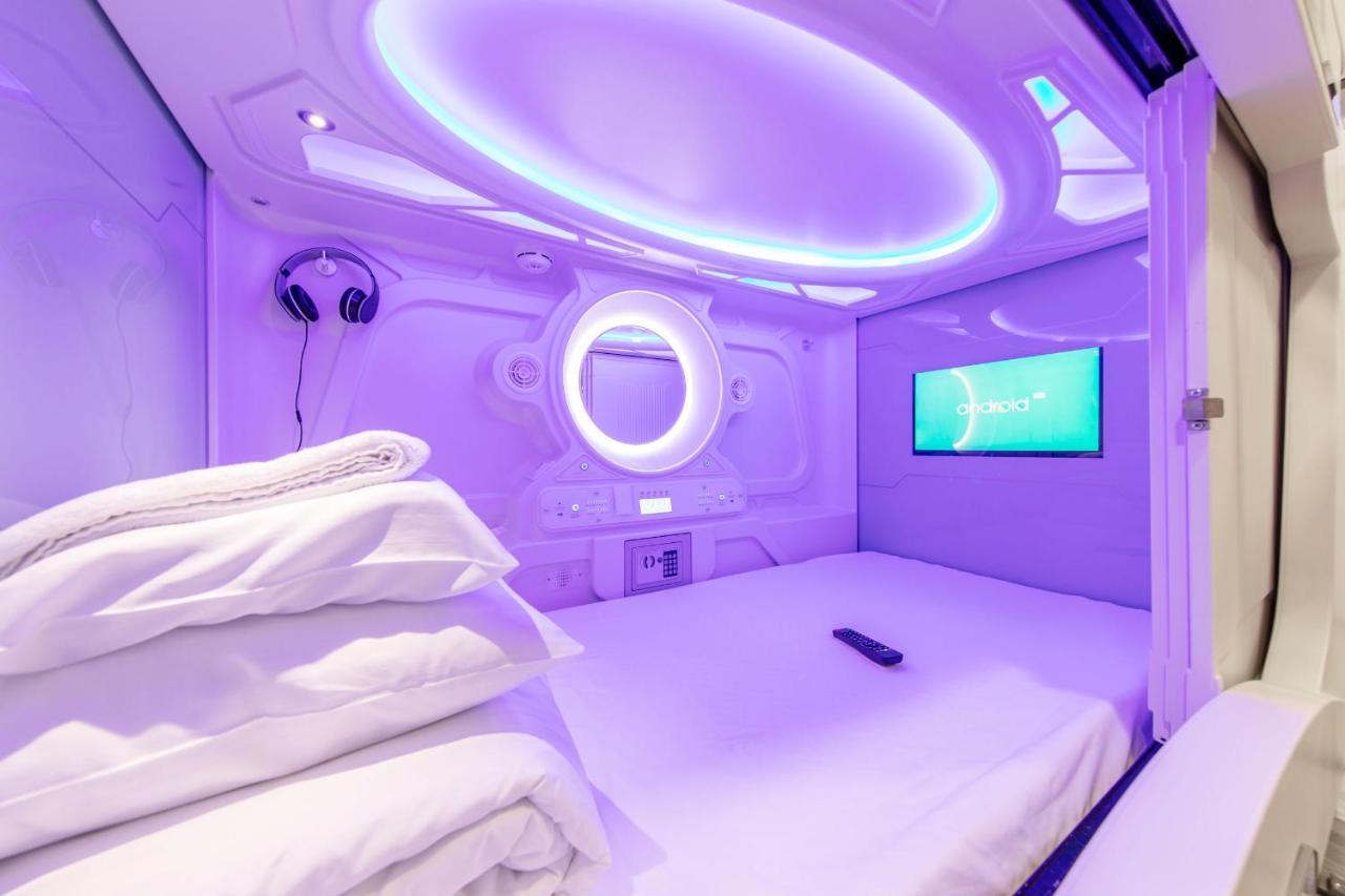Capsule Hostels Tallinn Exteriör bild